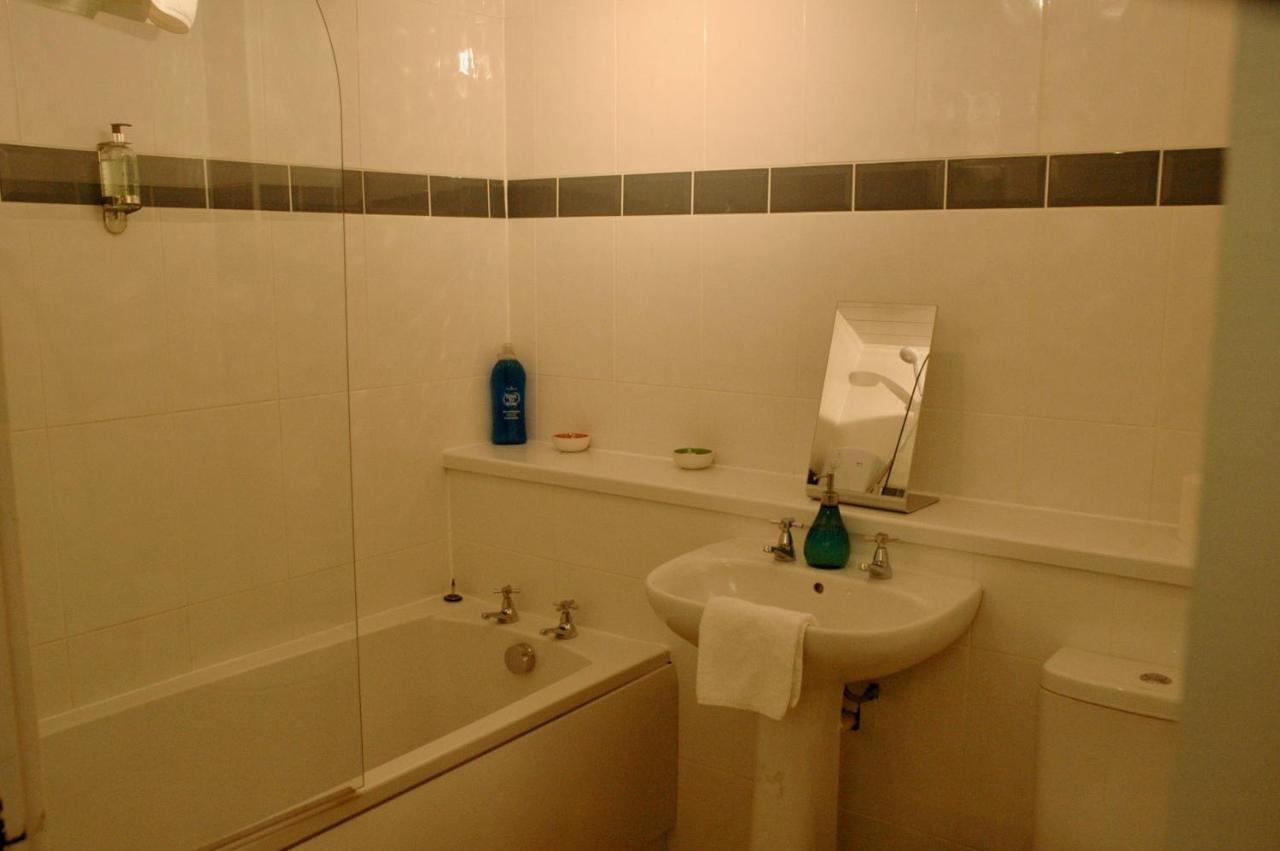Fabulous Stylish Flat In Merchant City & Free Secure Parking Glasgow Exterior foto