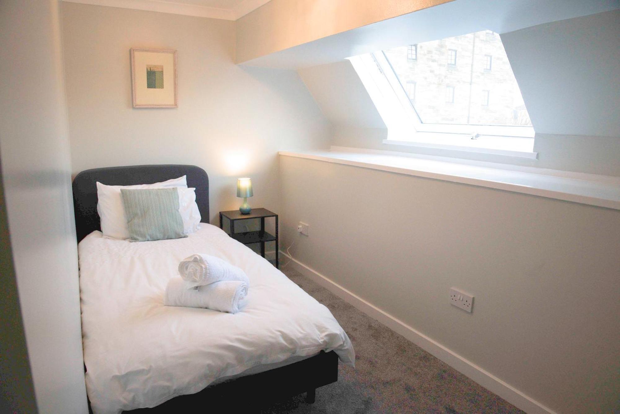 Fabulous Stylish Flat In Merchant City & Free Secure Parking Glasgow Exterior foto